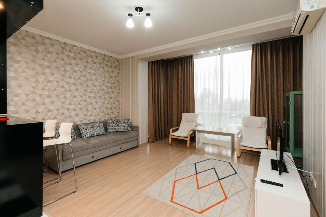 City Center Lev Tolstoi Residence Кишинев Екстериор снимка